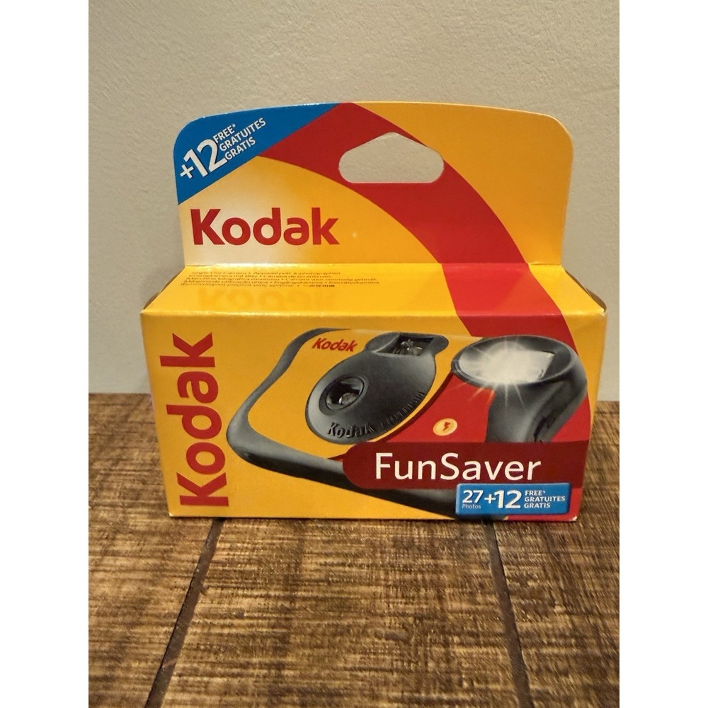 New Kodak 3920949 Fun‎ Saver Single Use Camera with Flash (Yellow/Red)